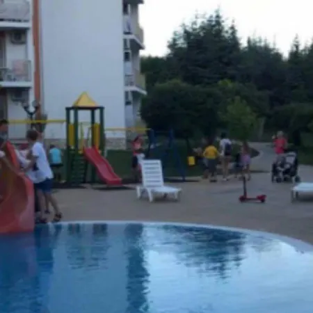 2-Комнатные Апартаменты У Моря 10 Бассейнов Crown Fort Noks *