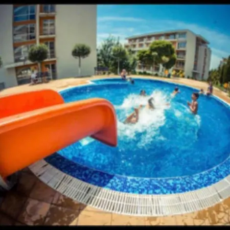 2-Комнатные Апартаменты У Моря 10 Бассейнов Crown Fort Noks * Szveti Vlasz