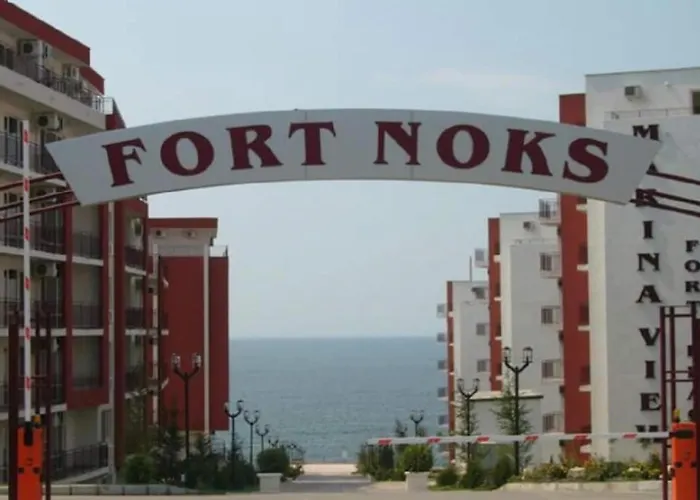 2-комнатные у моря 10 бассейнов Crown Noks * Sveti Vlas