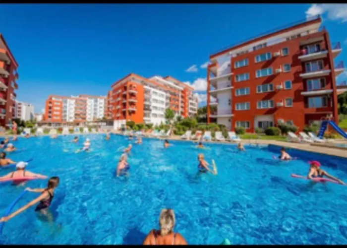 2-комнатные у моря 10 бассейнов Crown Noks * Sveti Vlas