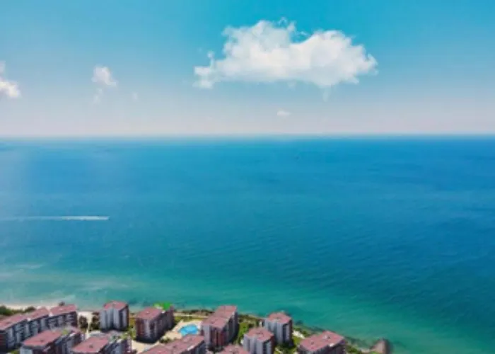 2-комнатные у моря 10 бассейнов Crown Noks Appartement *