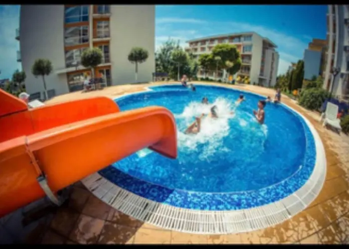 2-комнатные у моря 10 бассейнов Crown Noks * Sveti Vlas