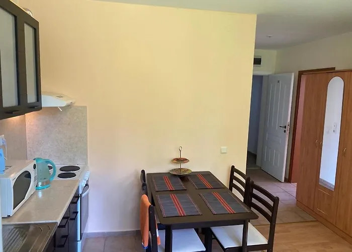 Appartement 2-комнатные у моря 10 бассейнов Crown Noks