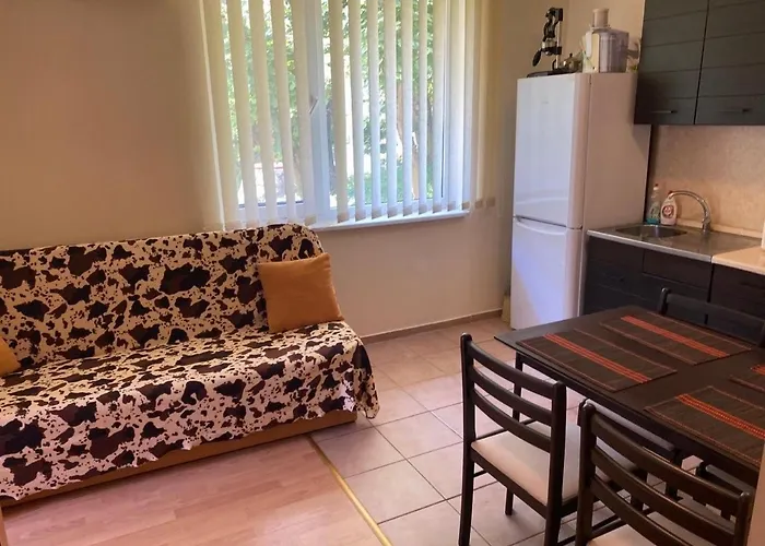 2-комнатные у моря 10 бассейнов Crown Noks Sveti Vlas