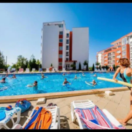Apartment 2-комнатные у моря 10 бассейнов Crown Noks Sveti Vlas